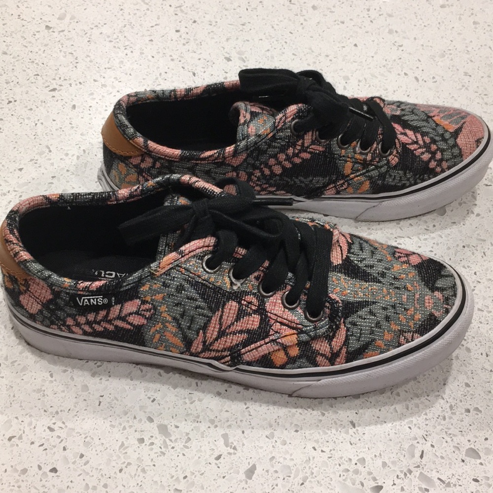 VANS, unique floral print, women’s 7